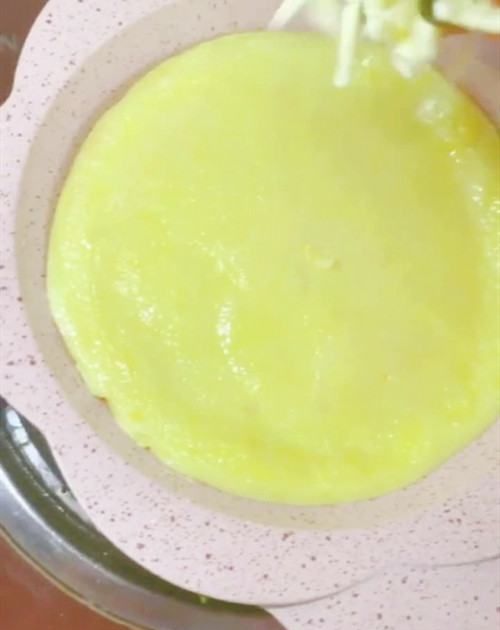 如何制作披萨家常做法,自己在家制作披萨最简单的方法图5