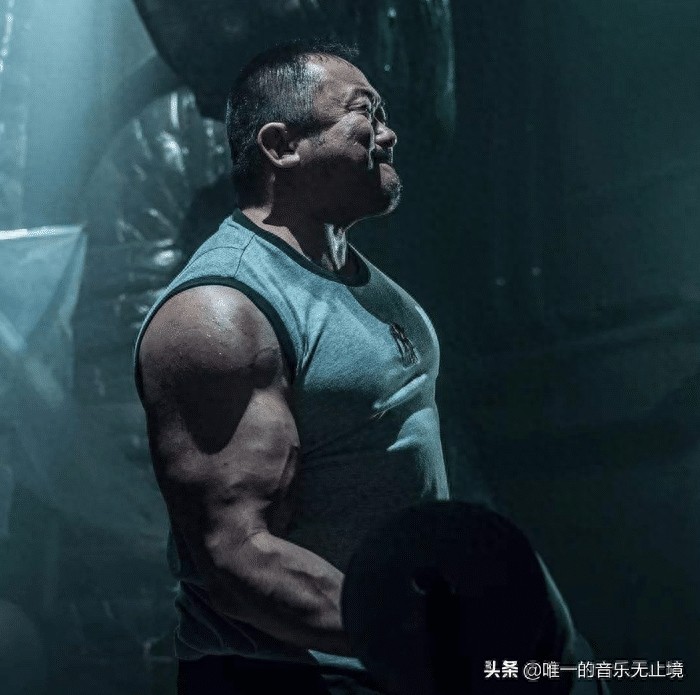 韩国健身美女艺正花：被48岁硬汉马东锡俘获，健身真可以找对象