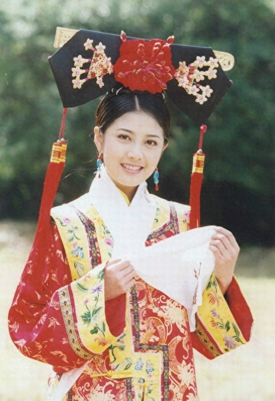 当年一部《玉指环》让她惊为天人，现事业低迷，4年婚姻离婚收场