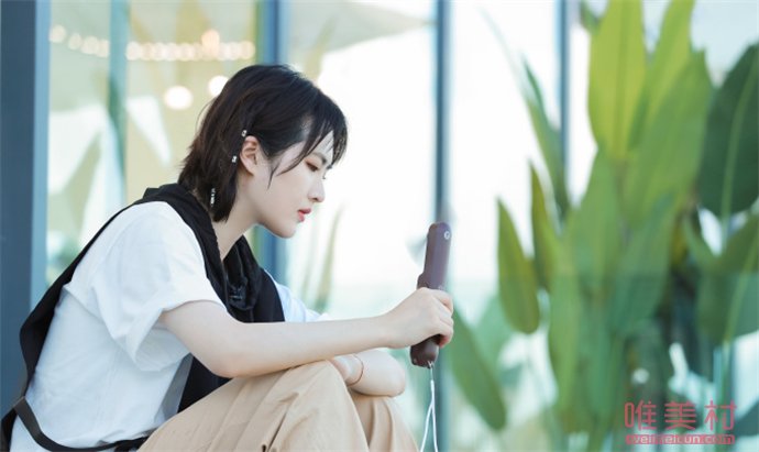 姚安娜是任正非的亲女儿吗 姚安娜华为二公主