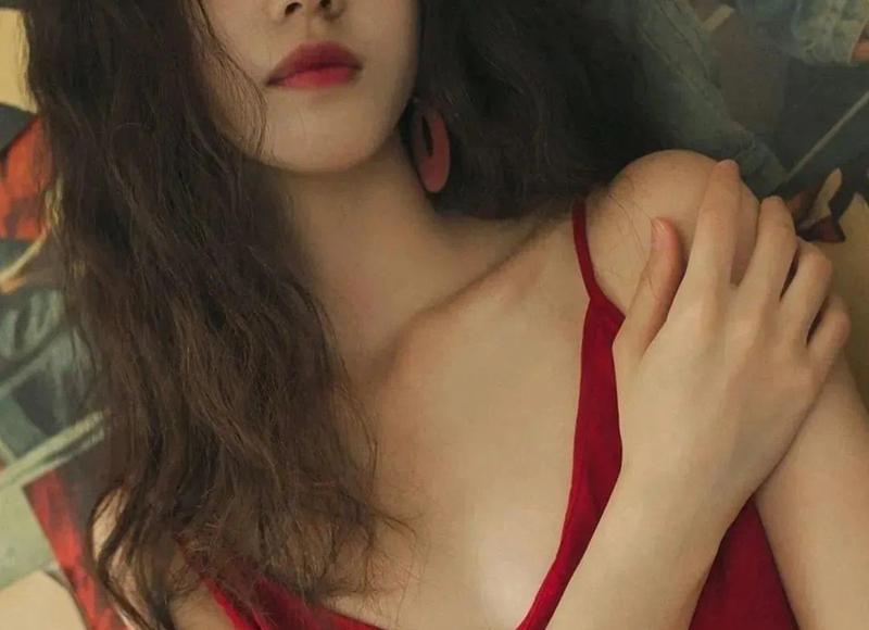 泰国最美人妖皇后