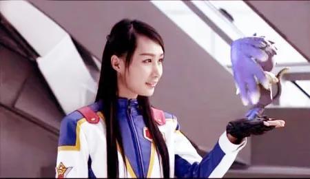 演员雷佳音，老婆是吵架吵来的，和岳母处得像姐弟