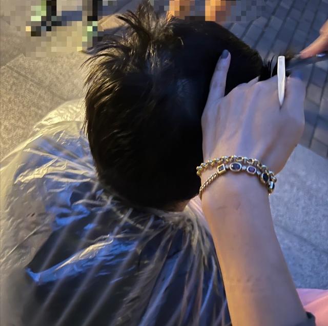 马伊琍个人资料（手上金链子抢镜）