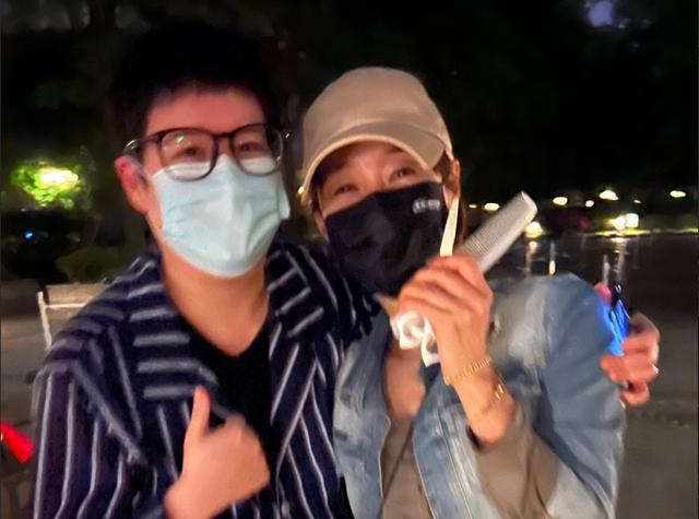 马伊琍个人资料（手上金链子抢镜）