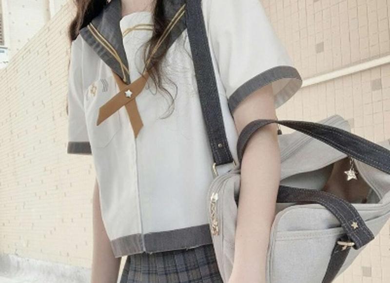 男子突如其来表白女子十分震惊(女子深情表白男子竟转身就走)