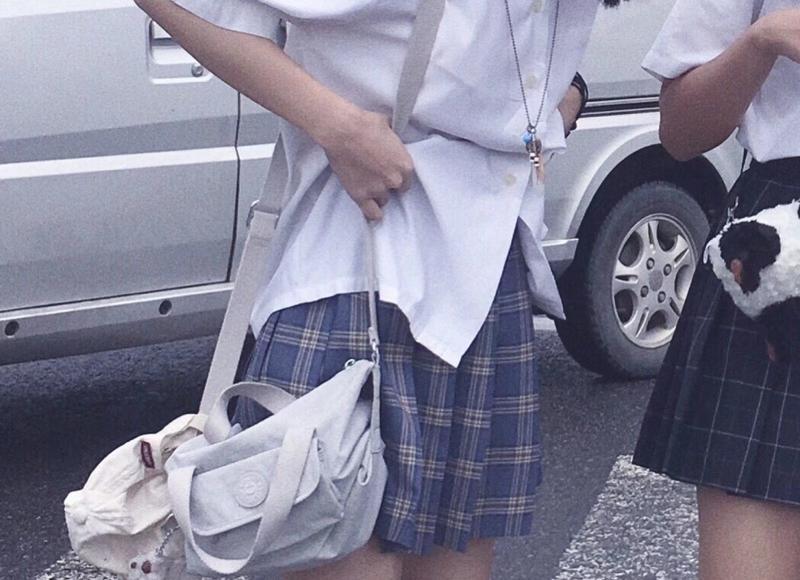 颜值超高的4种花，开花各有各的风景，室内室外都能养