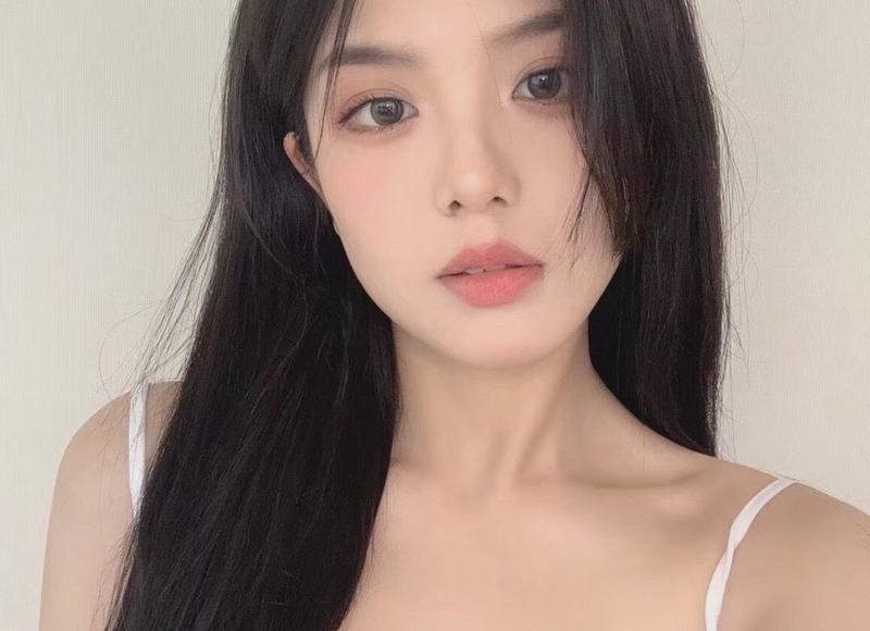 6朵香槟玫瑰的花语（三十三朵香槟玫瑰的花语）