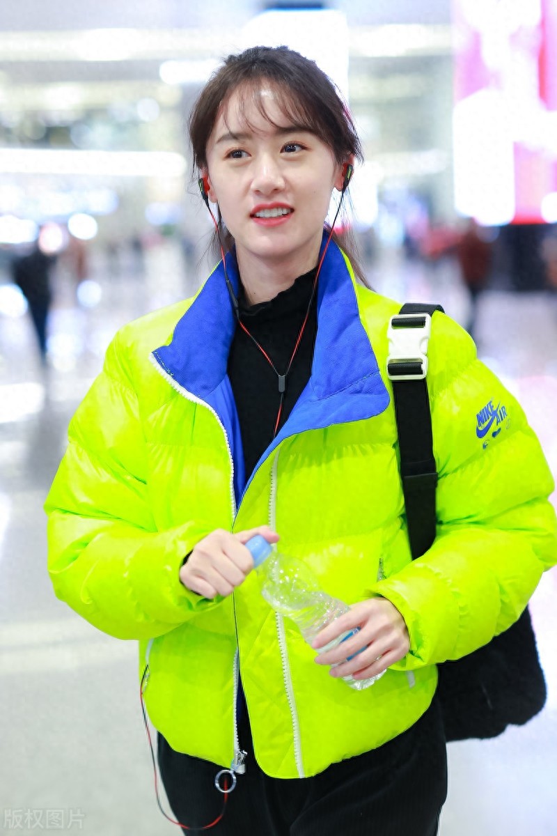 袁冰妍：清纯而不失灵气 被男粉丝封为新一代“校花”女神